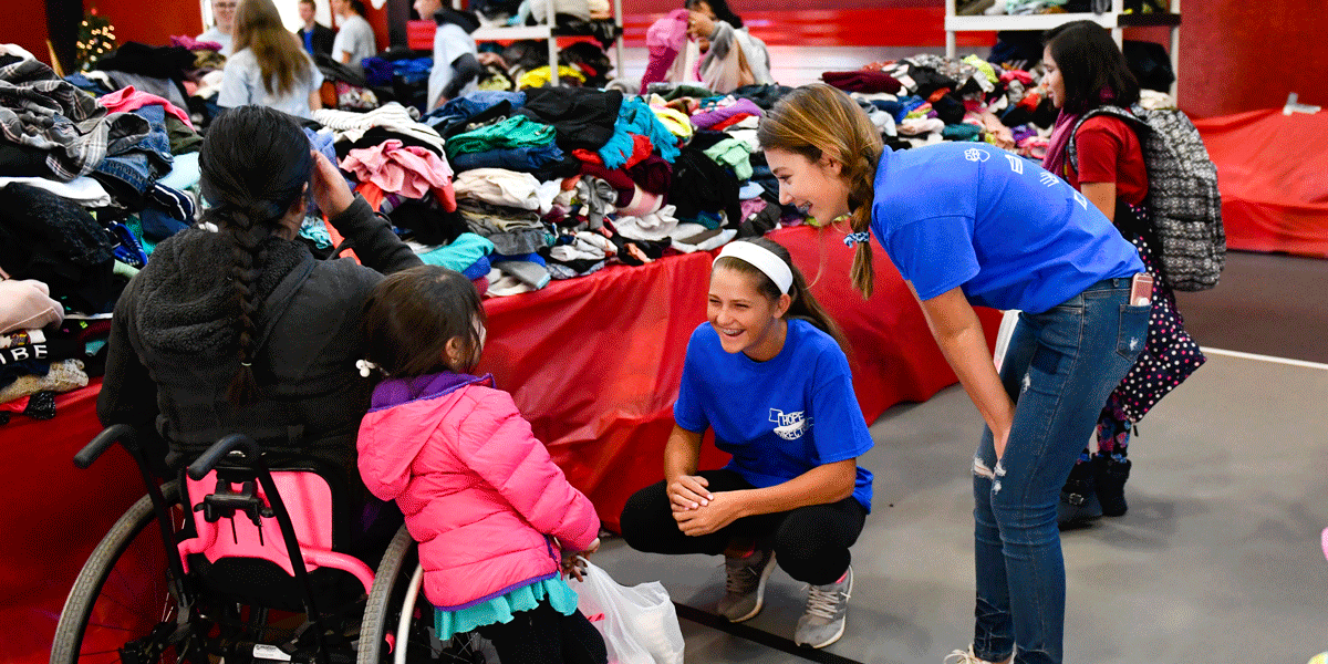 Hundreds of CA students volunteer for the annual Students H.O.P.E. holiday event